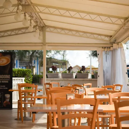 Club Del Sole Easy Village 캠프장 리치오네