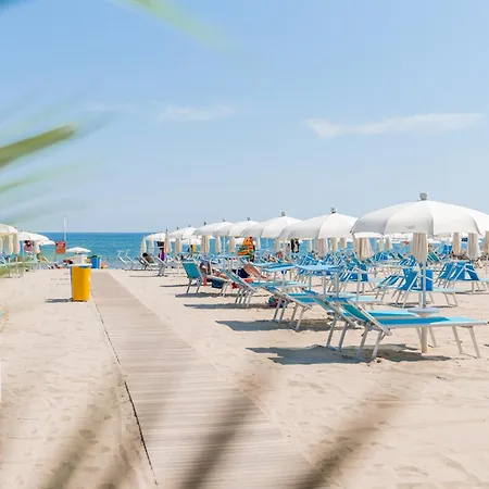 Club Del Sole Easy Village 3* Riccione